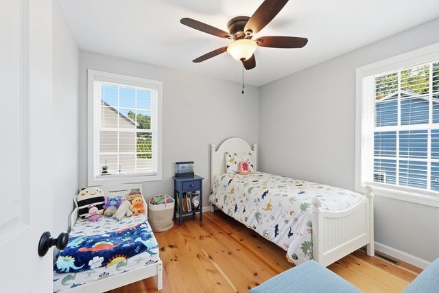 32 Nelson St, Warren, MA 01083