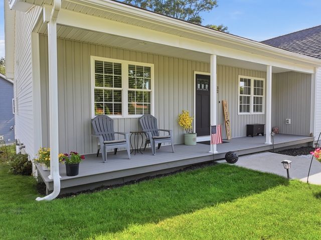 32 Nelson St, Warren, MA 01083