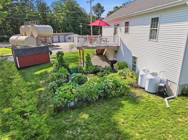 32 Nelson St, Warren, MA 01083