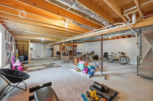 32 Nelson St, Warren, MA 01083
