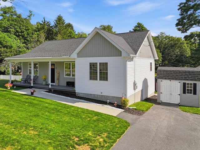 32 Nelson St, Warren, MA 01083