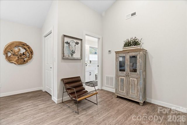 33 Indian Trace Road, Maggie Valley, NC 28751