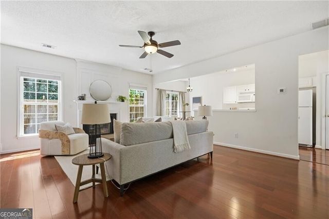 5402 Falling Water Terrace, Roswell, GA 30076