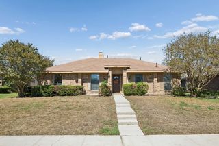 1721 Paxton Drive, Carrollton, TX 75007