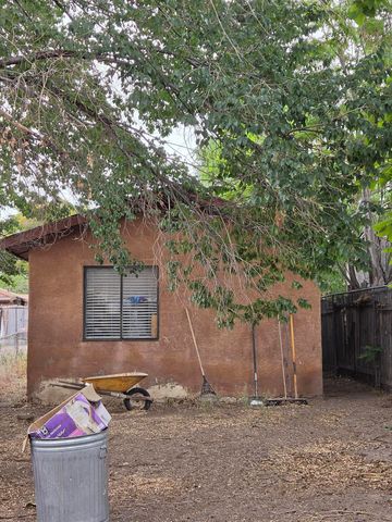 1015 Barelas Street SW, Albuquerque, NM 87102