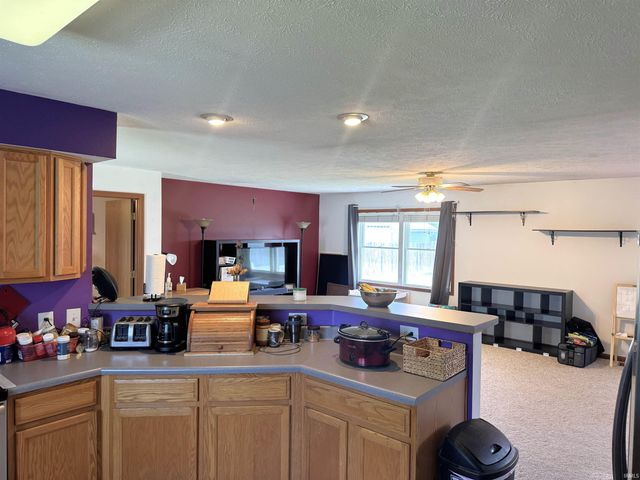 26 S Hickory Lane, Crawfordsville, IN 47933