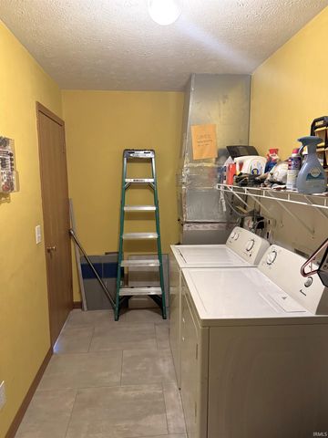 26 S Hickory Lane, Crawfordsville, IN 47933