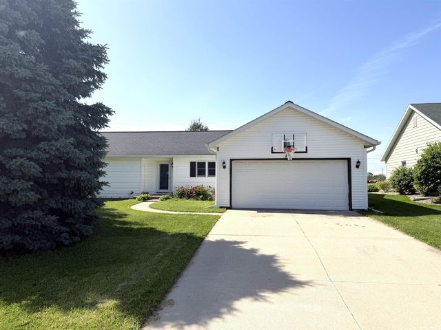26 S Hickory Lane, Crawfordsville, IN 47933