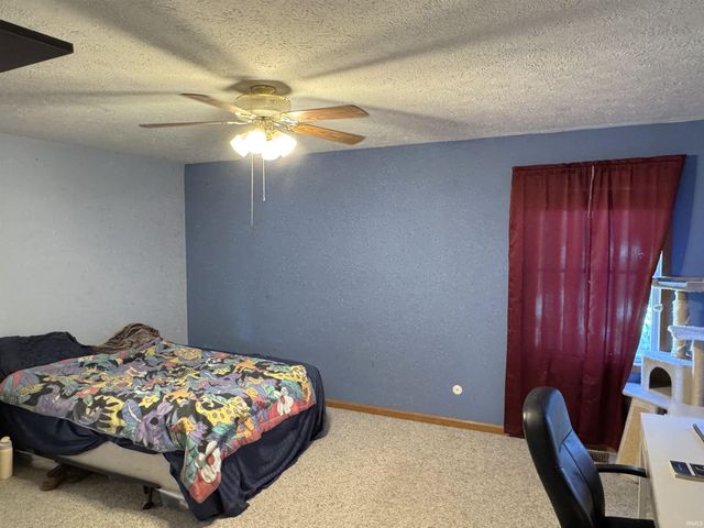 26 S Hickory Lane, Crawfordsville, IN 47933