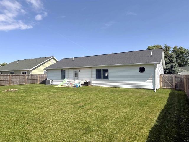 26 S Hickory Lane, Crawfordsville, IN 47933