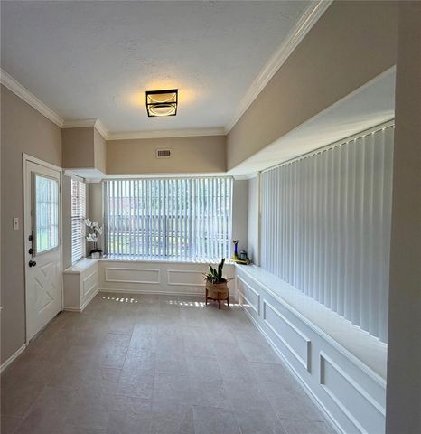 427 Birch Hill Drive, Sugar Land, TX 77479