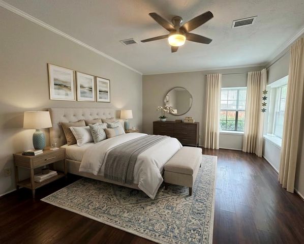 427 Birch Hill Drive, Sugar Land, TX 77479