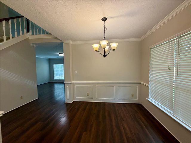 427 Birch Hill Drive, Sugar Land, TX 77479