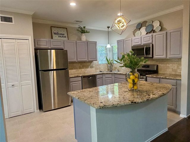 427 Birch Hill Drive, Sugar Land, TX 77479