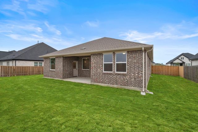 10007 Goliad Drive, Mont Belvieu, TX 77523