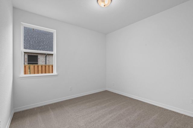 10007 Goliad Drive, Mont Belvieu, TX 77523