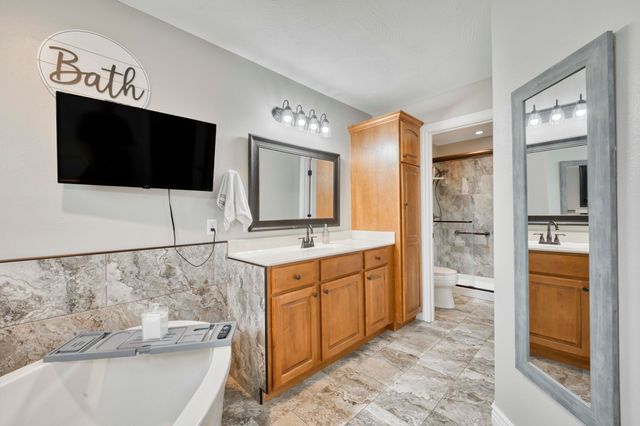 604 N Lincoln Court, Ozark, MO 65721