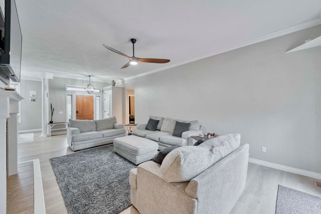 604 N Lincoln Court, Ozark, MO 65721