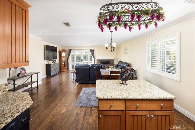 840 E Glendora Avenue, Orange, CA 92865