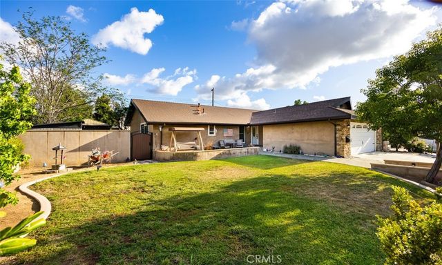 840 E Glendora Avenue, Orange, CA 92865