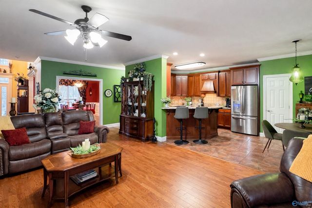211 Quailwood Lane, Decatur, AL 35603
