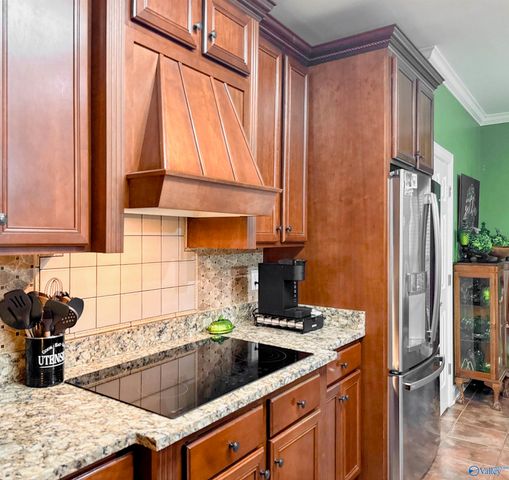 211 Quailwood Lane, Decatur, AL 35603
