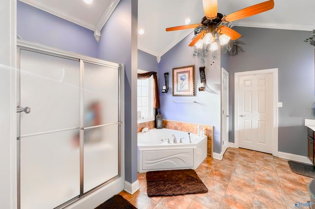 211 Quailwood Lane, Decatur, AL 35603