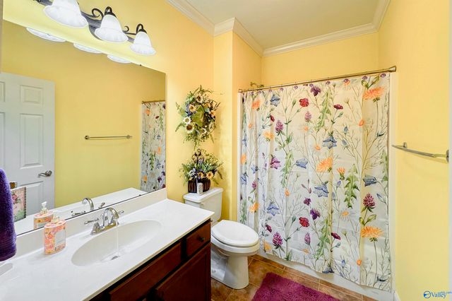 211 Quailwood Lane, Decatur, AL 35603