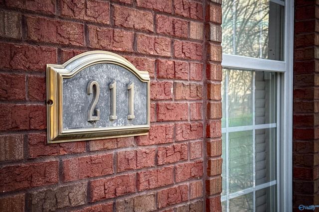 211 Quailwood Lane, Decatur, AL 35603