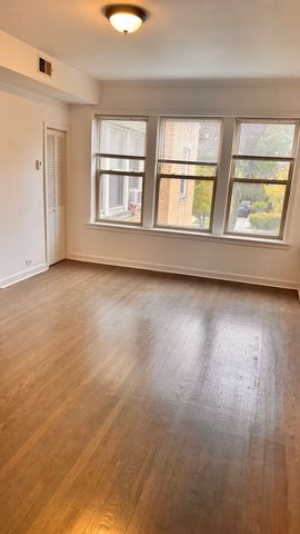 4441 N Central Park Avenue 2, Chicago, IL 60630