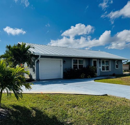 634 SE Whitmore Drive, Port St Lucie, FL 34984
