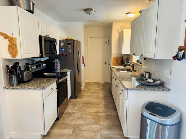 634 SE Whitmore Drive, Port St Lucie, FL 34984