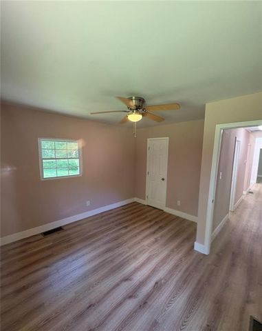 285 Queen Helen Lane, Jonesboro, GA 30236