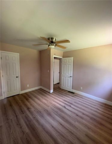 285 Queen Helen Lane, Jonesboro, GA 30236