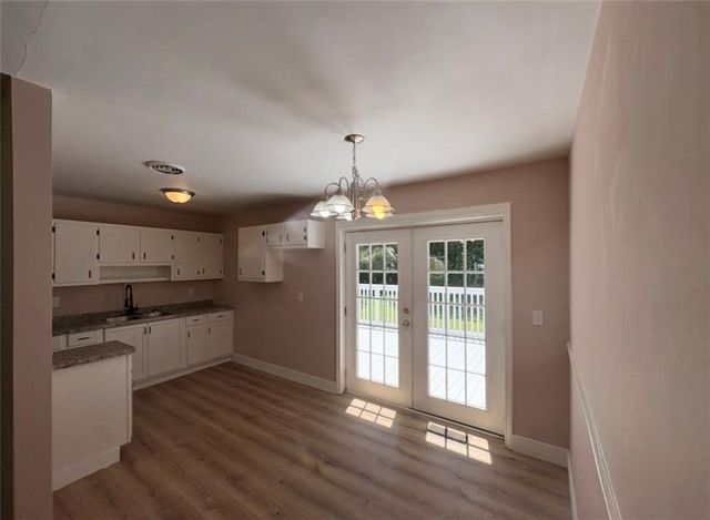 285 Queen Helen Lane, Jonesboro, GA 30236