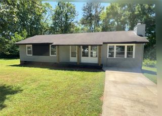 285 Queen Helen Lane, Jonesboro, GA 30236