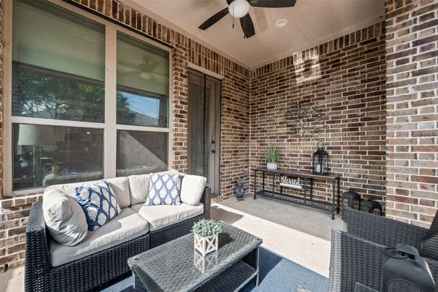 9317 Kaitlyn Court, Lantana, TX 76226