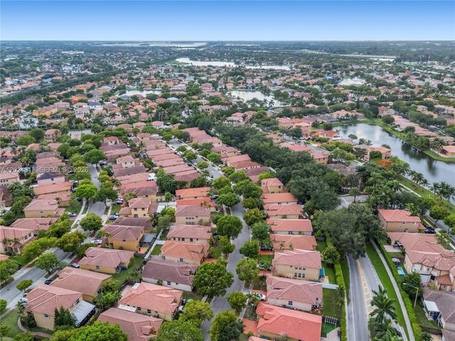 12858 SW 52nd St, Miramar, FL 33027