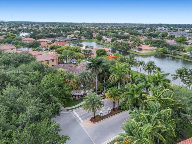 12858 SW 52nd St, Miramar, FL 33027