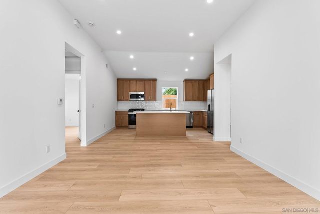 2743 45 Wilma St, National City, CA 91950