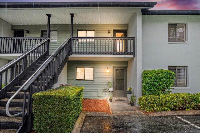 9802 LOMBARD COURT 102, Tampa, FL 33618