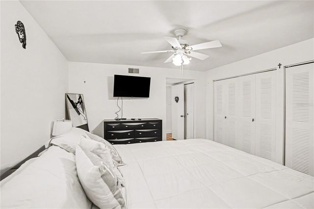 9802 LOMBARD COURT 102, Tampa, FL 33618