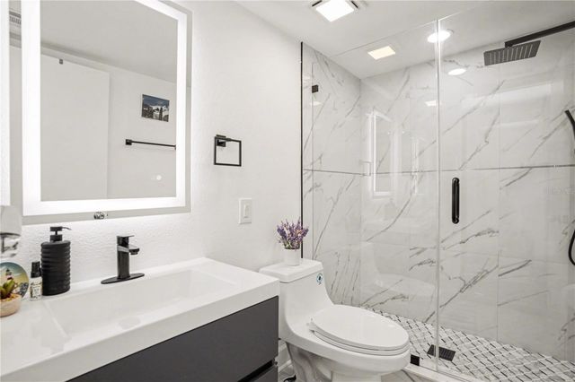 9802 LOMBARD COURT 102, Tampa, FL 33618