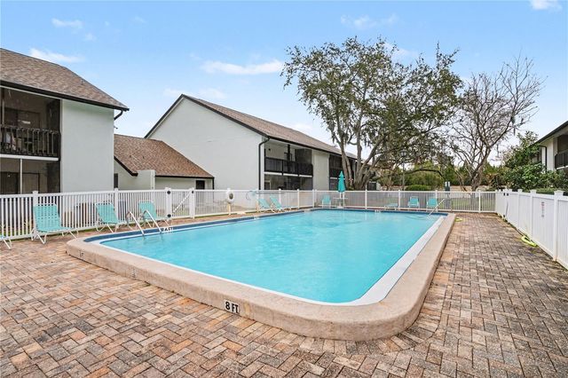 9802 LOMBARD COURT 102, Tampa, FL 33618