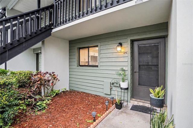 9802 LOMBARD COURT 102, Tampa, FL 33618