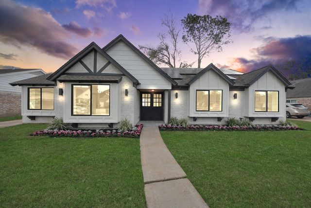 2302 Parana Drive, Houston, TX 77080