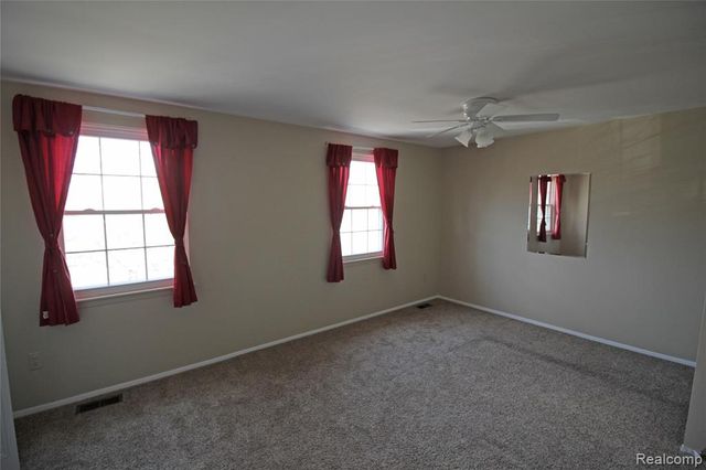 5828 Northfield Parkway, Troy, MI 48098