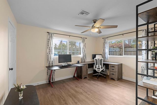 2861 SW 9th Street, Boynton Beach, FL 33435