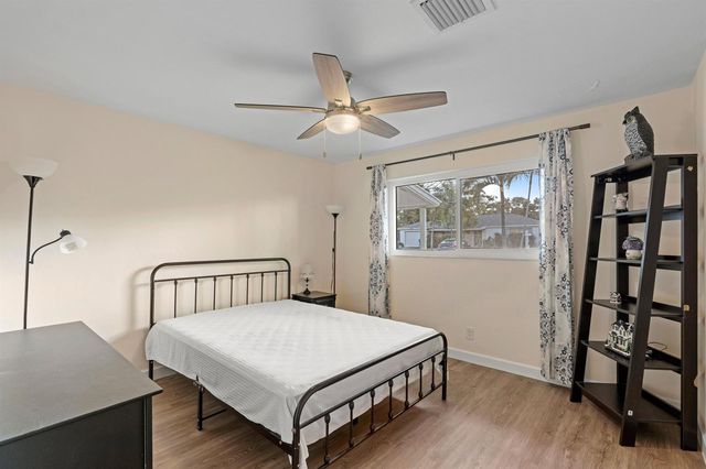 2861 SW 9th Street, Boynton Beach, FL 33435