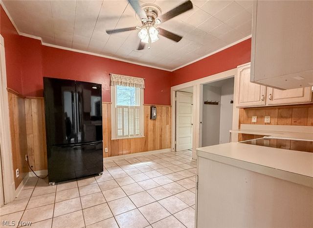 168 Poland Avenue, Struthers, OH 44471